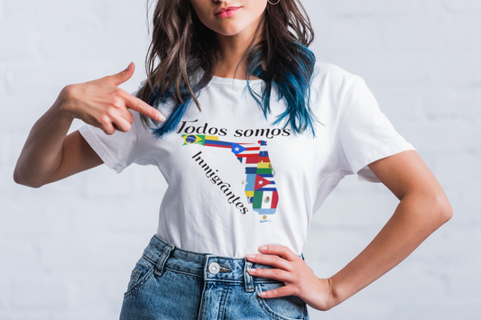 Todos Somos Inmigrantes T-Shirt